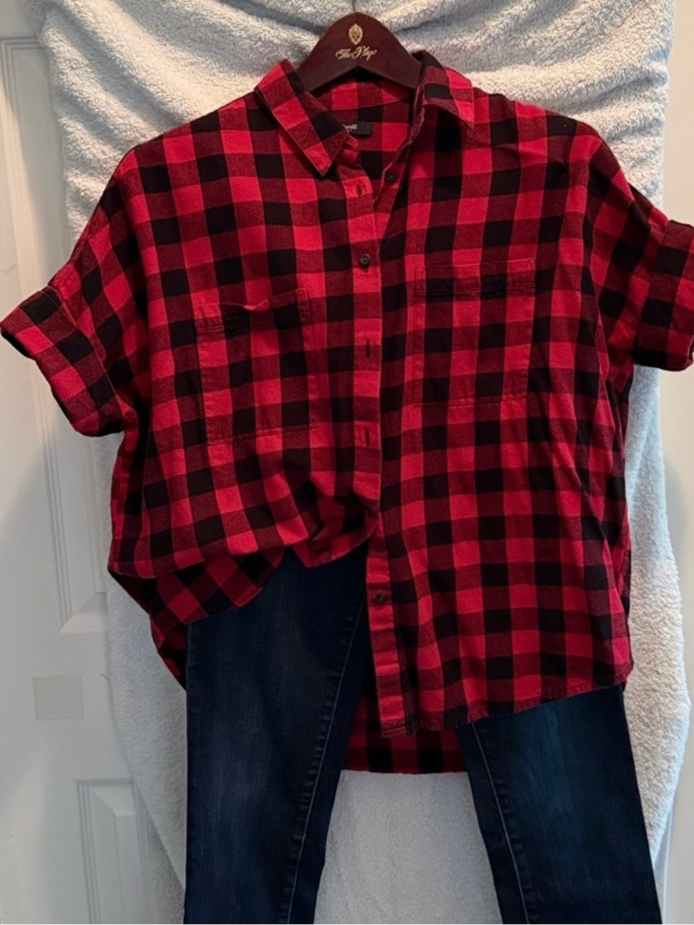 Red & Black Flannel Short-Sleeve Button-Down Shirt